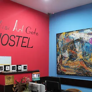  Hostel Art Gate